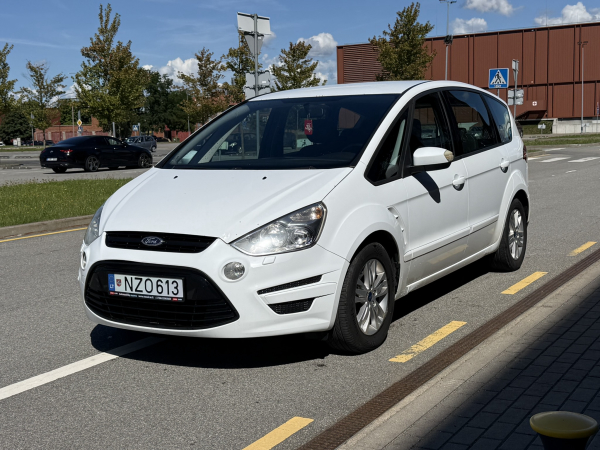 Ford SMAX